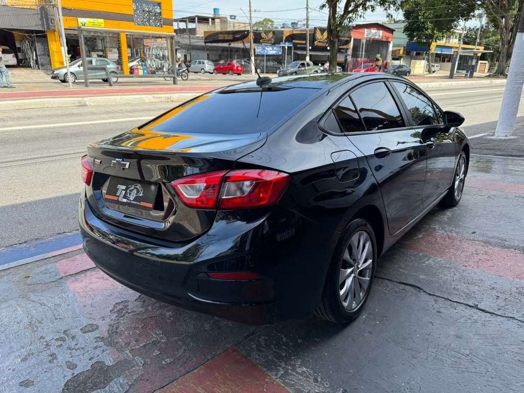 Chevrolet Cruze Sedan Preto