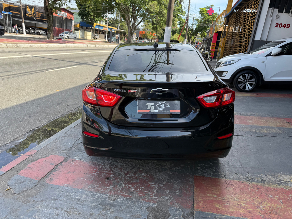Chevrolet Cruze Sedan Preto