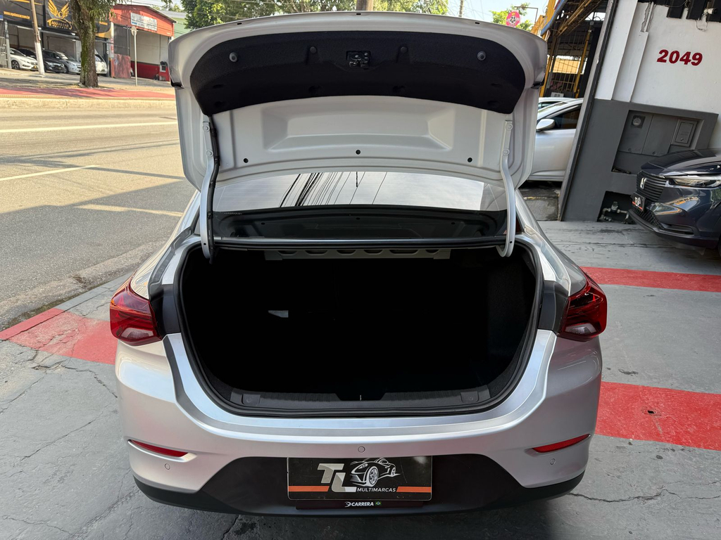 Chevrolet Onix Sedan Prata