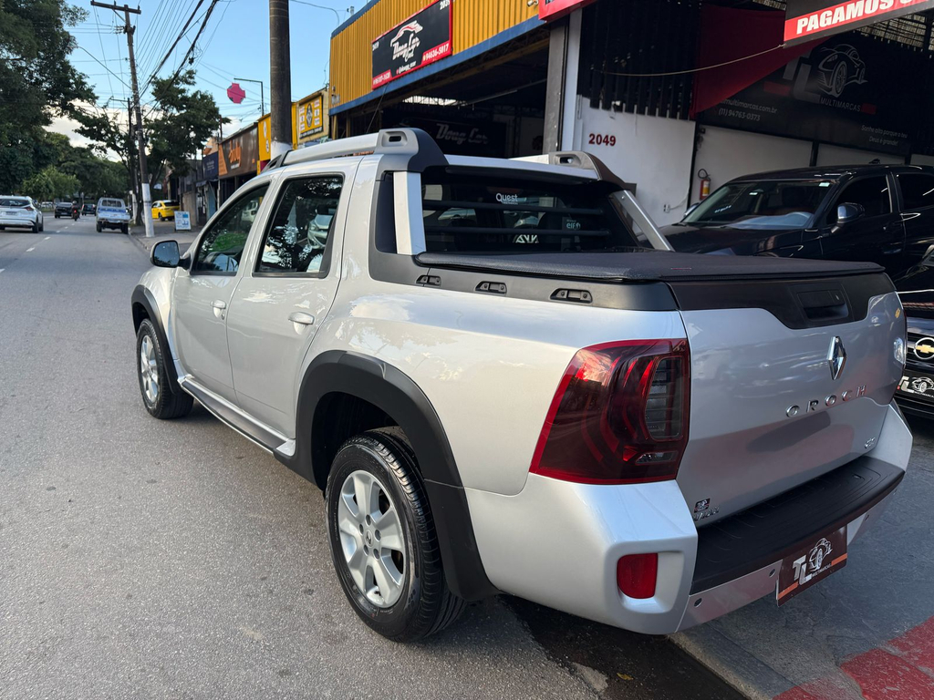 Renault Duster Oroch Prata
