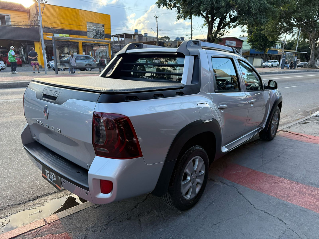 Renault Duster Oroch Prata