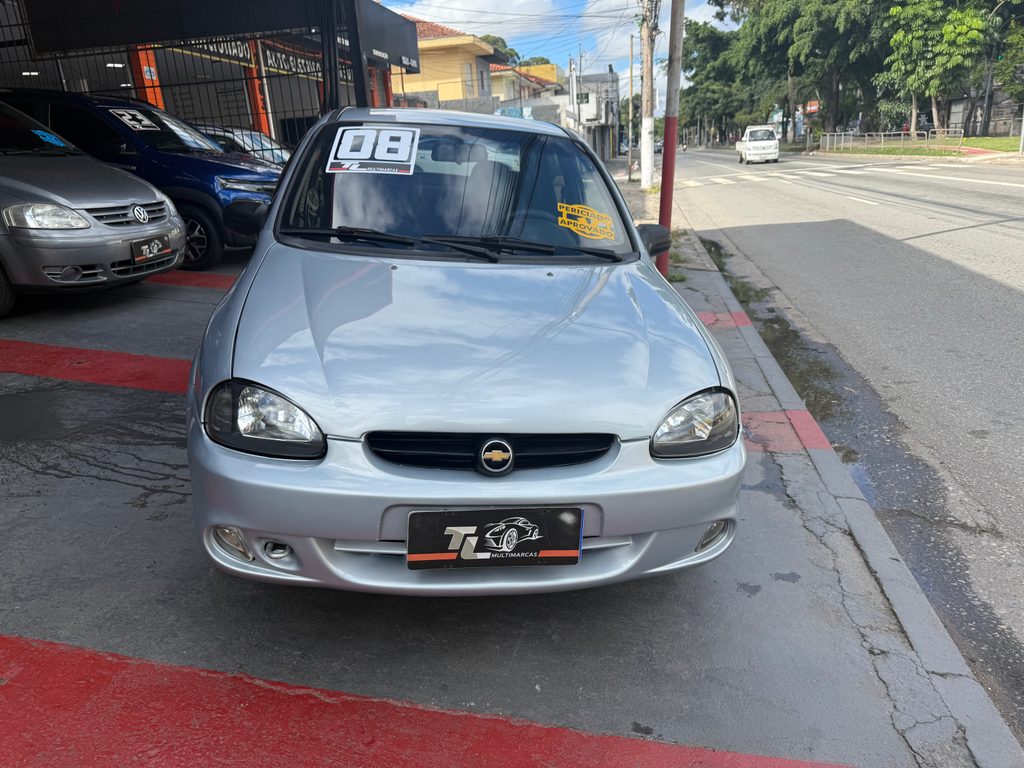 Chevrolet Classic Prata