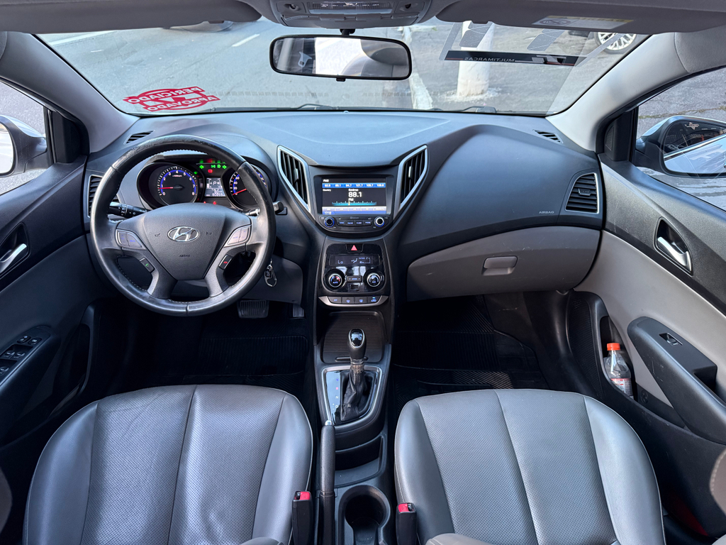 Hyundai HB20S Branco