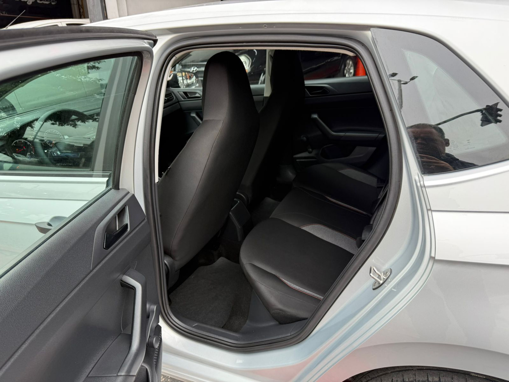 Volkswagen Polo Prata