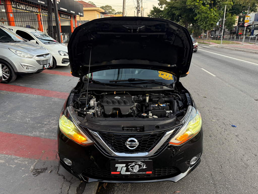 Nissan Sentra Preto