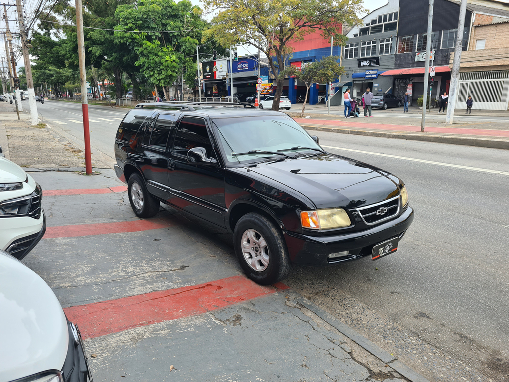Chevrolet Blazer Preto