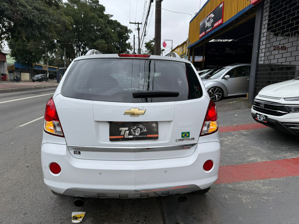 Chevrolet Captiva Branco