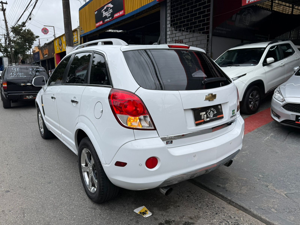 Chevrolet Captiva Branco