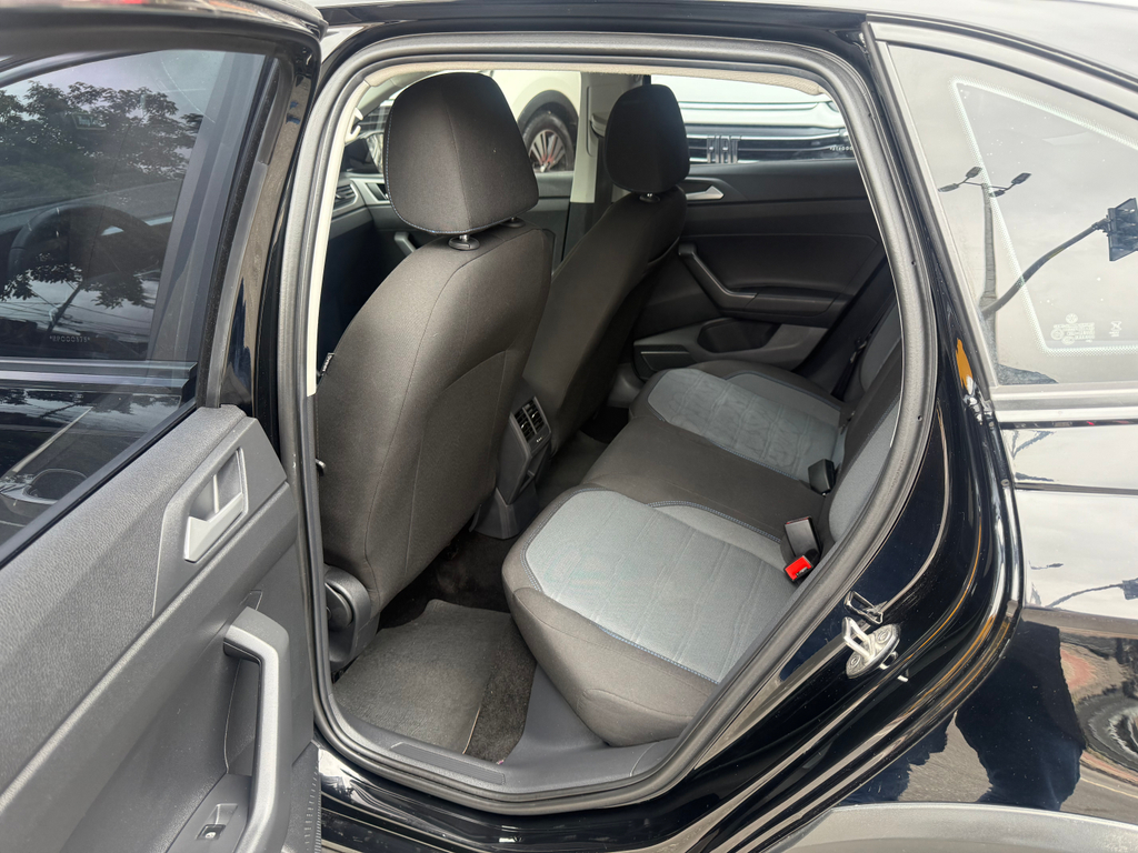 Volkswagen Nivus Preto