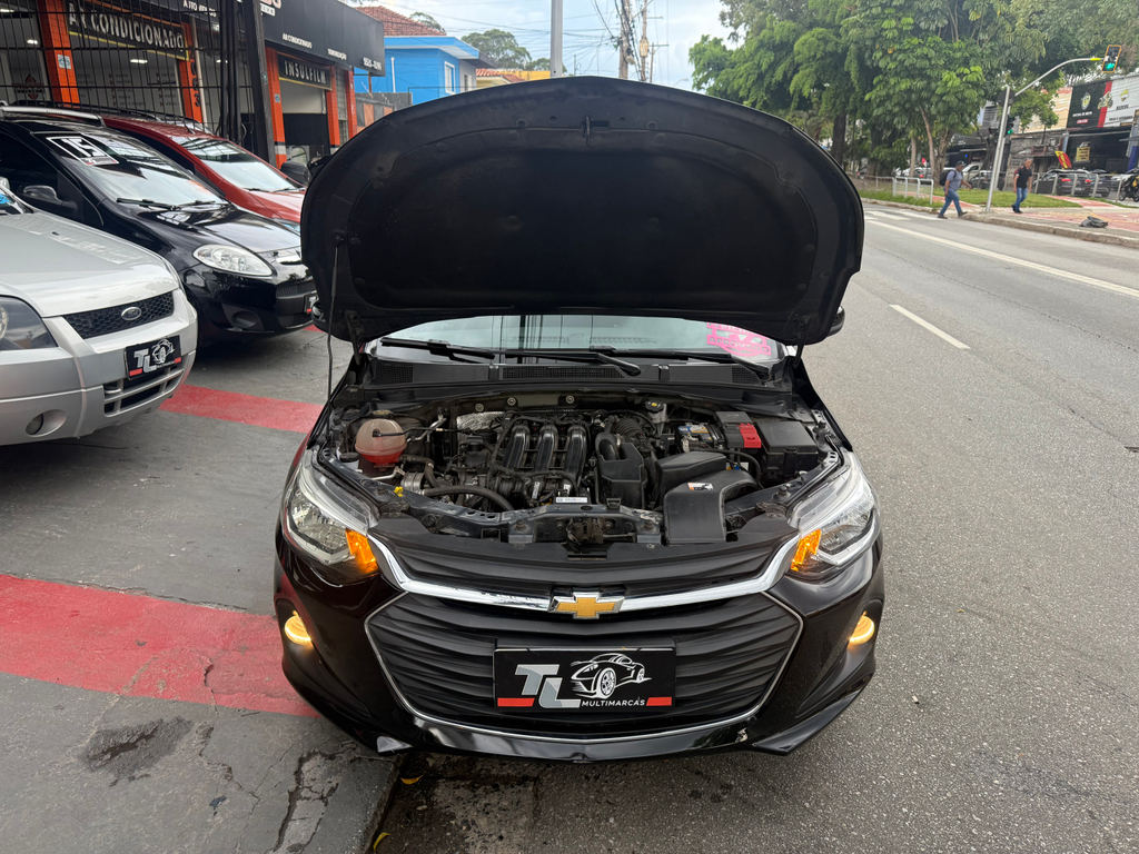 Chevrolet Onix Sedan Preto