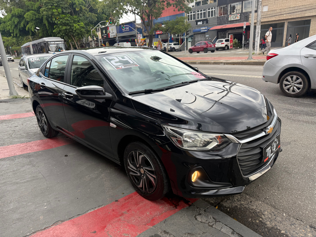 Chevrolet Onix Sedan Preto