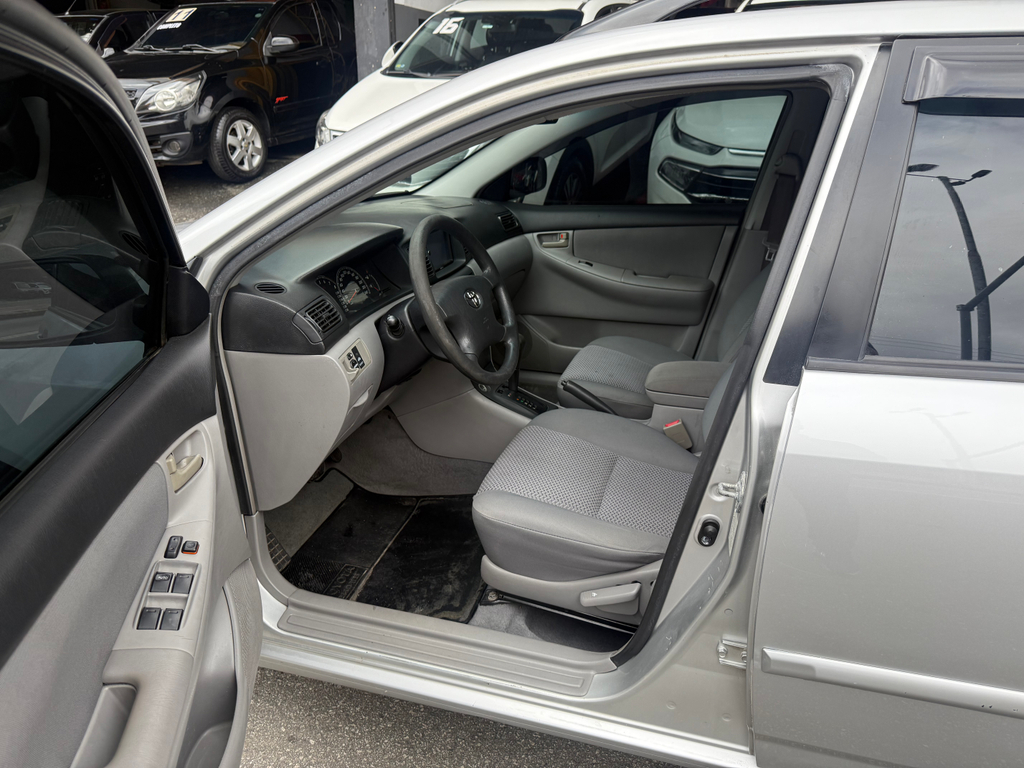 Toyota Fielder Prata