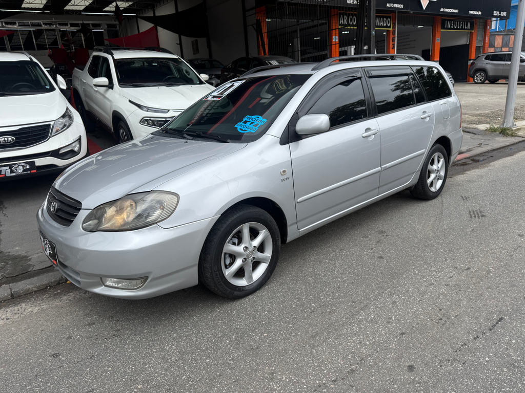 Toyota Fielder Prata