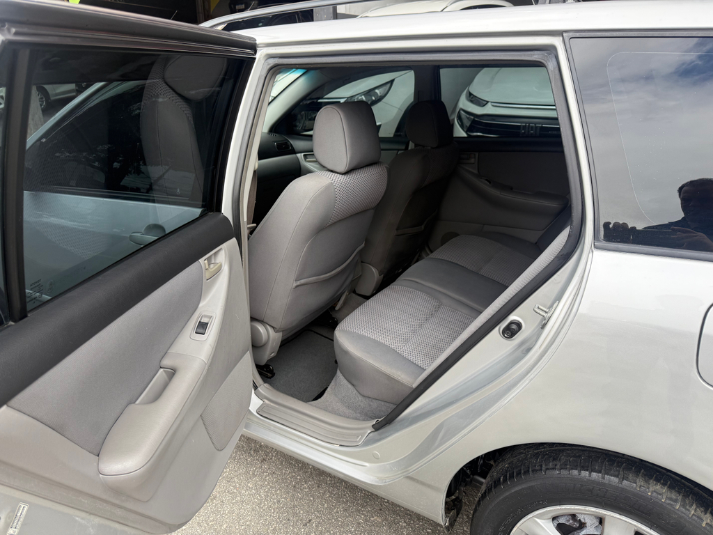 Toyota Fielder Prata