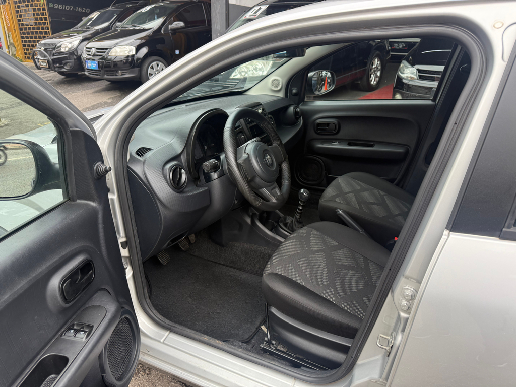 Fiat Mobi Prata