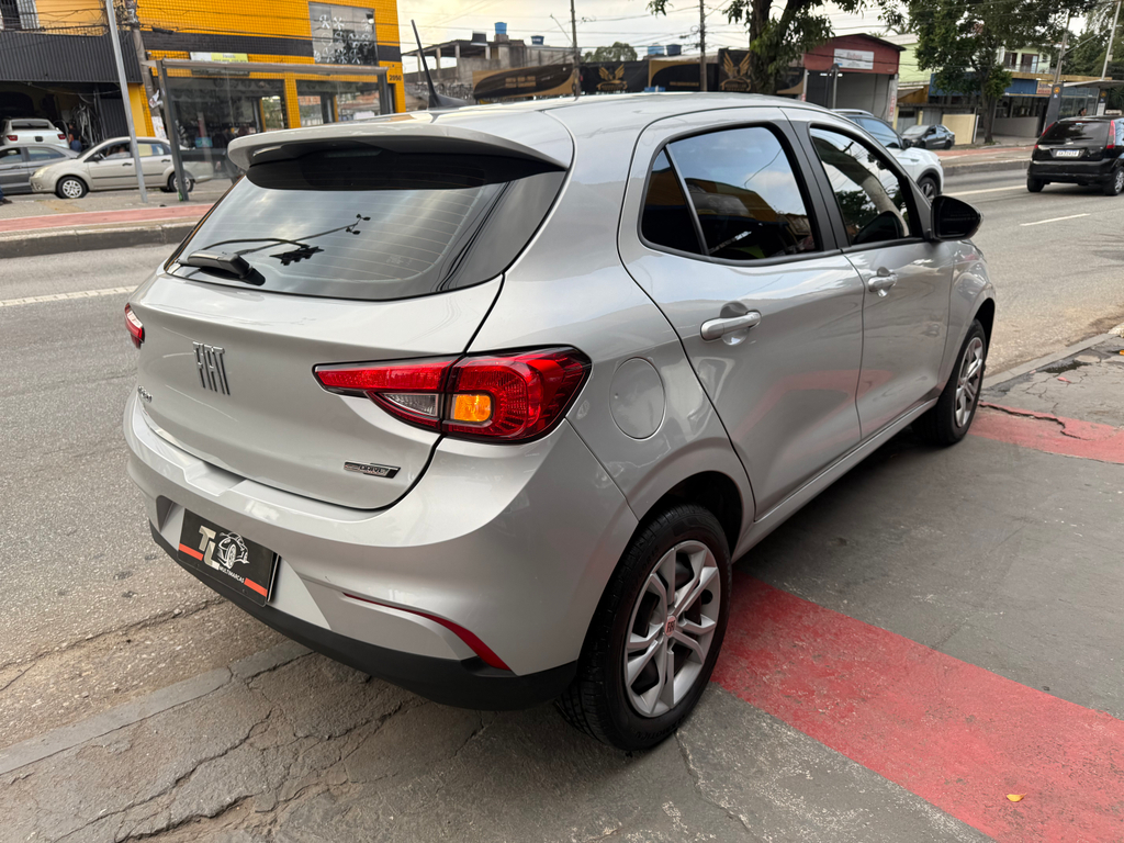 Fiat Argo Prata