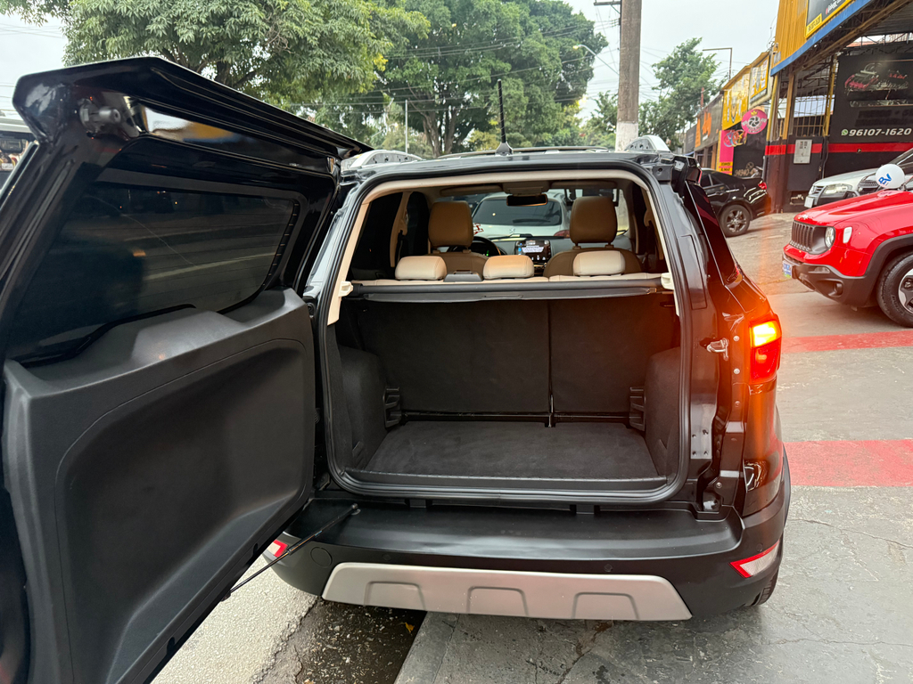 Ford EcoSport Preto