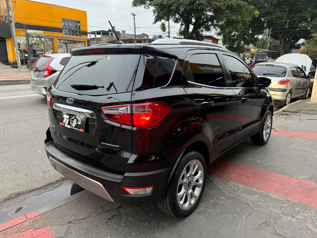 Ford EcoSport Preto