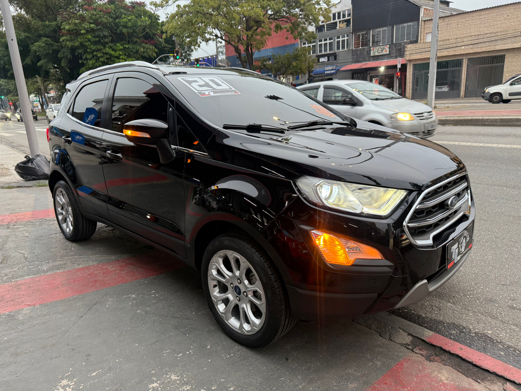 Ford EcoSport Preto