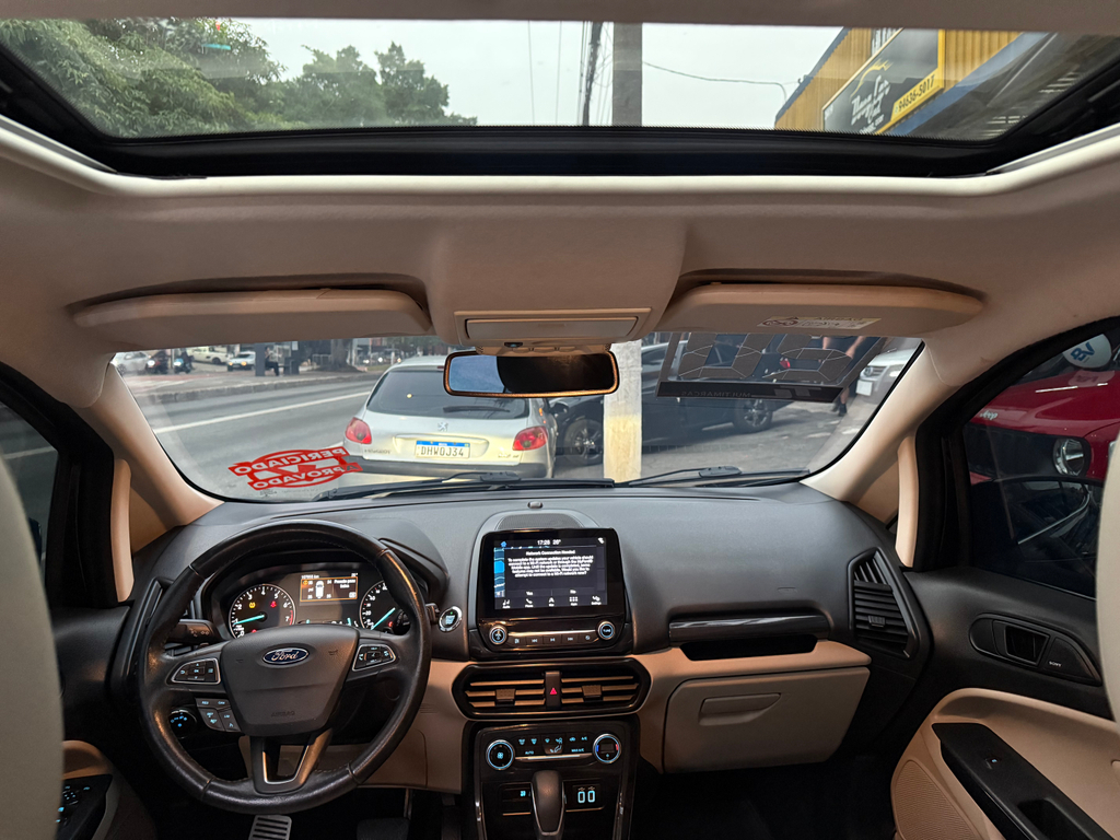 Ford EcoSport Preto