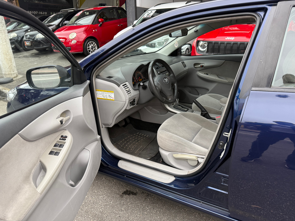 Toyota Corolla Azul