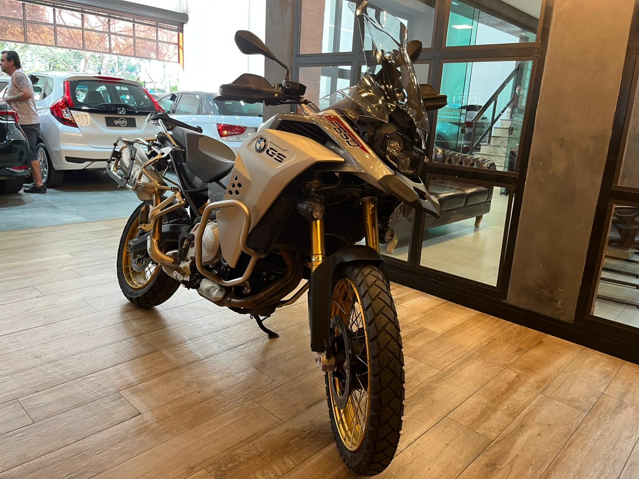 BMW F 850 GS Cinza