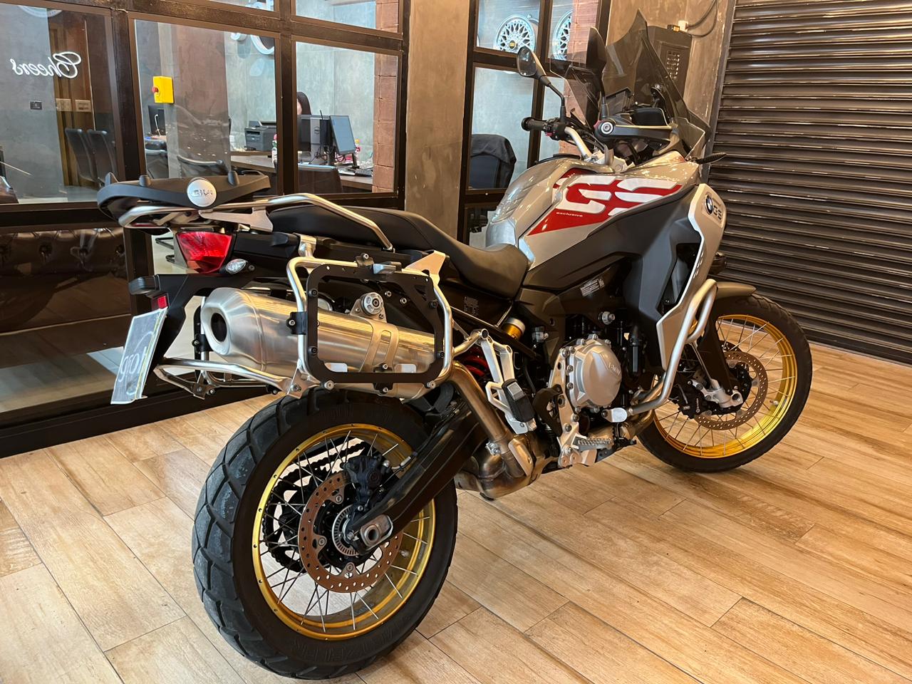 BMW F 850 GS Cinza