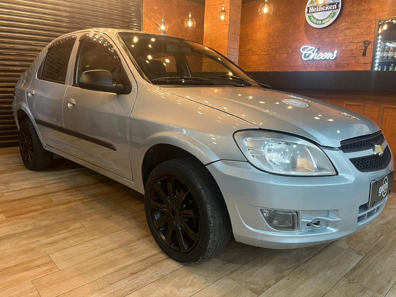 Chevrolet Prisma Prata