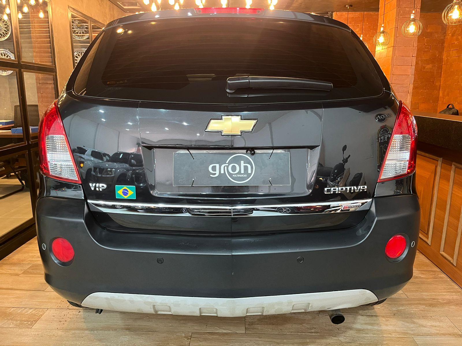 Chevrolet Captiva Preto