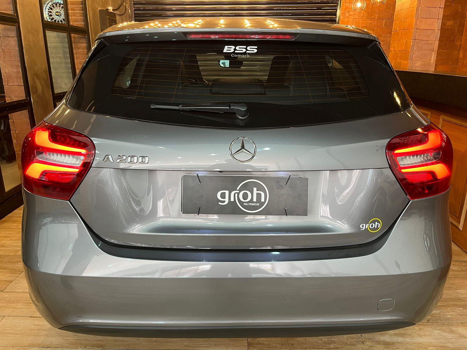 Mercedes Benz A 200 Cinza