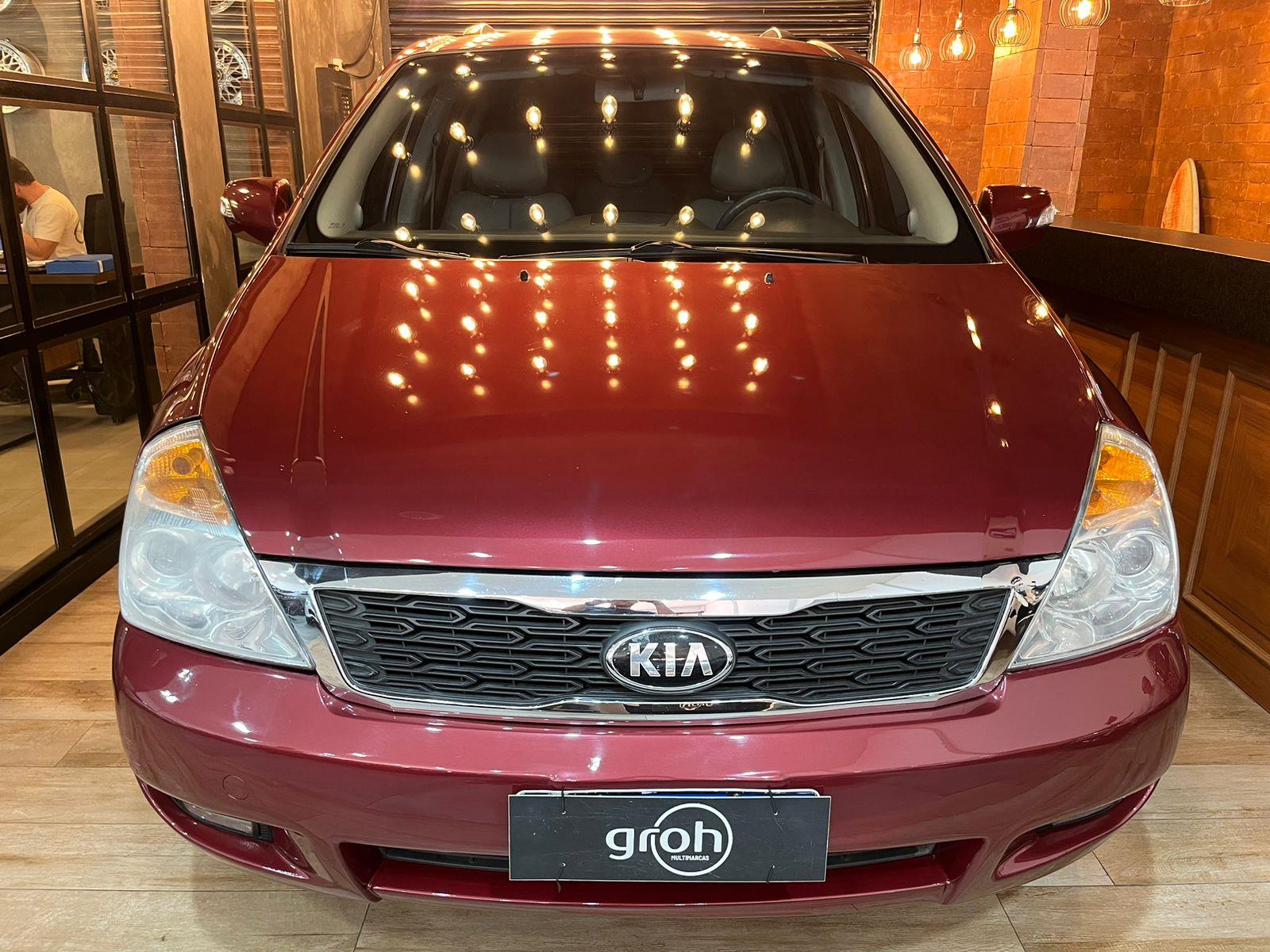 Kia Carnival Vermelho