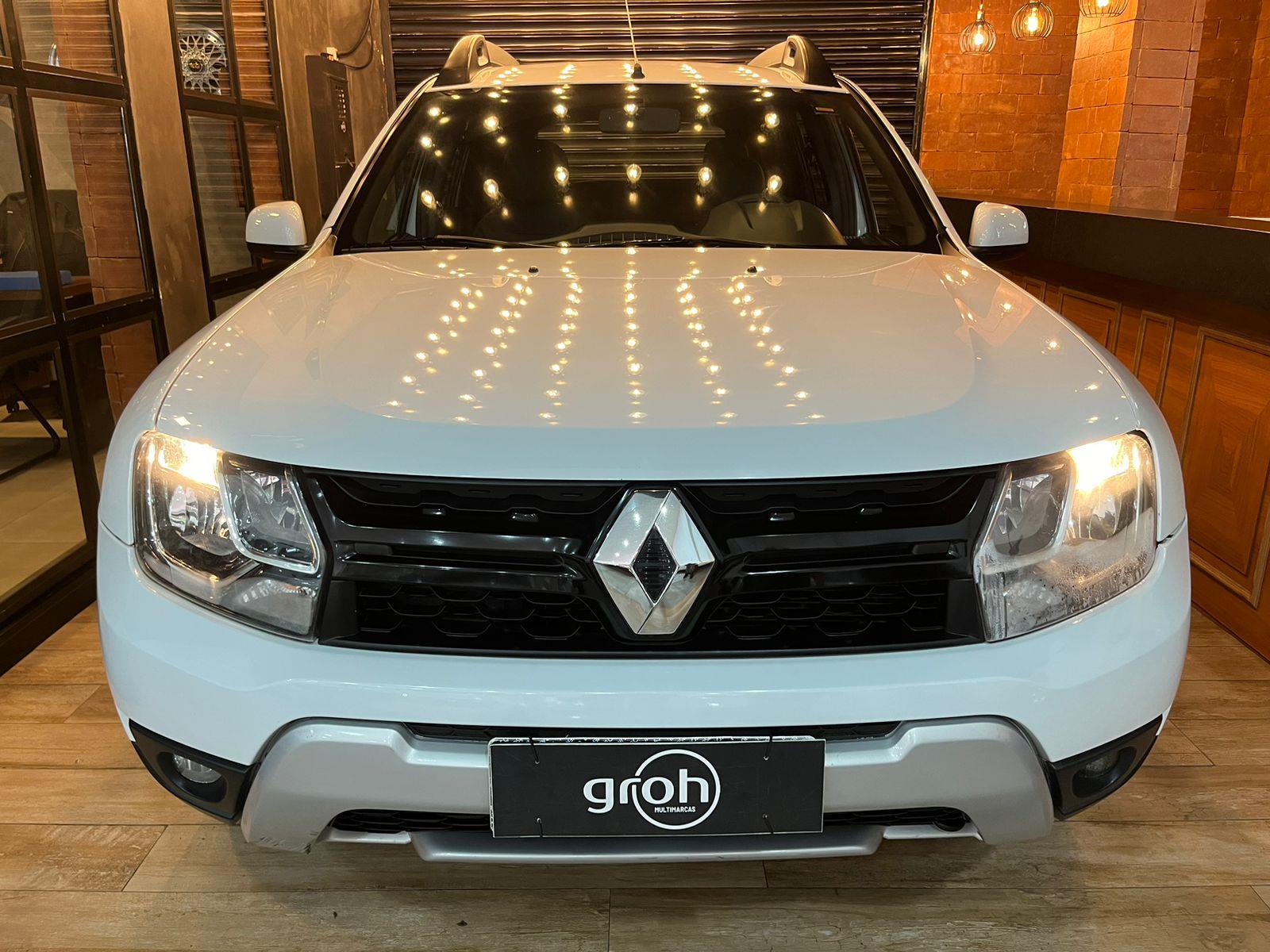 Renault Duster Branco