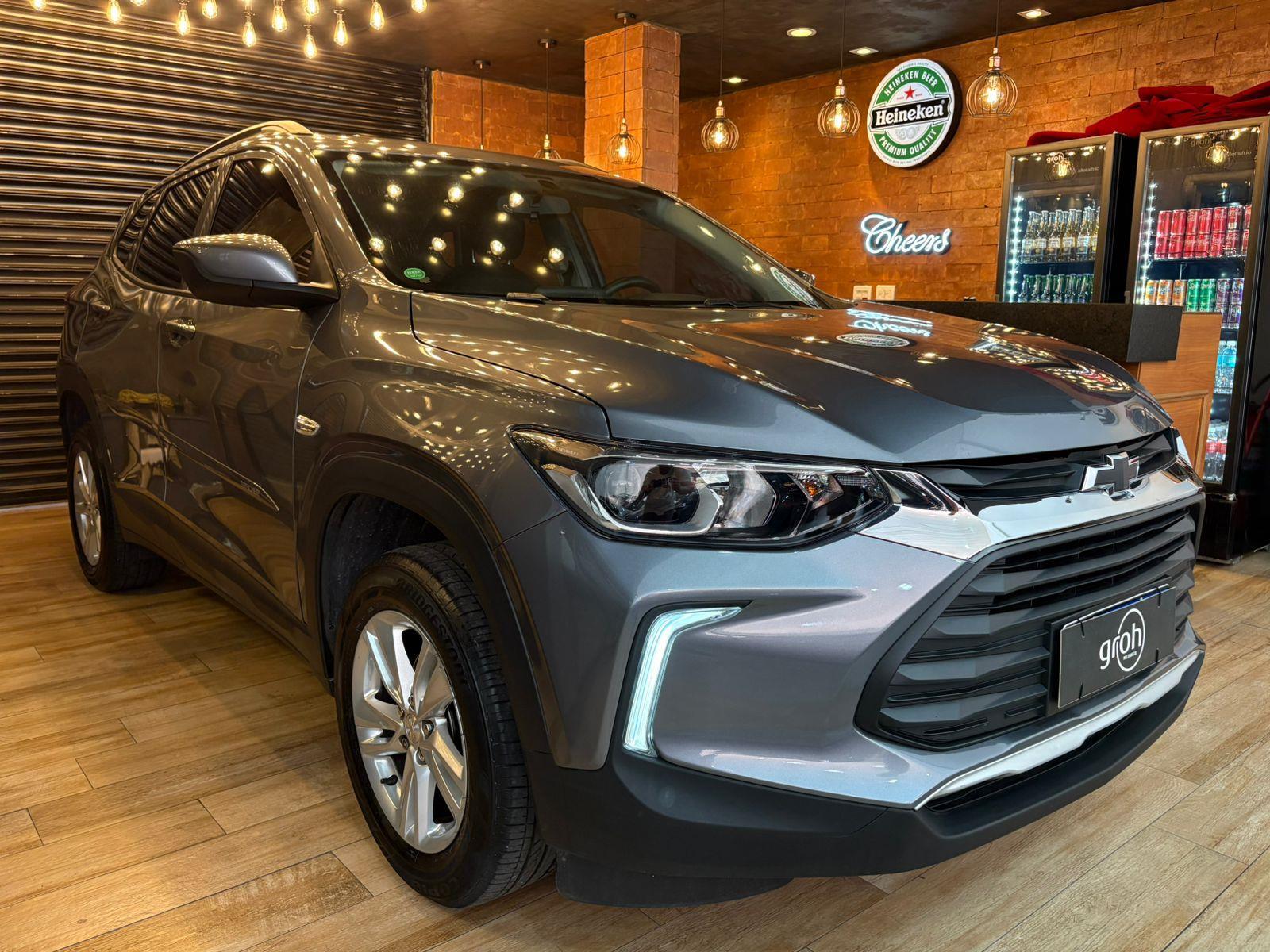 Chevrolet Tracker Cinza