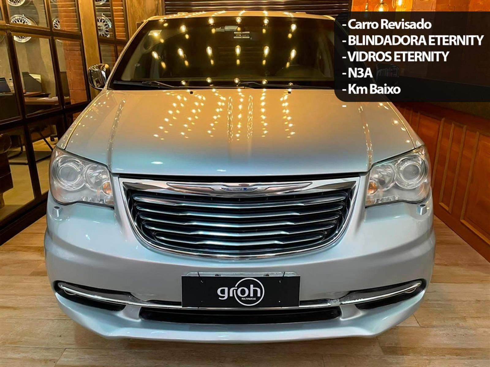 Chrysler Town & Country Prata