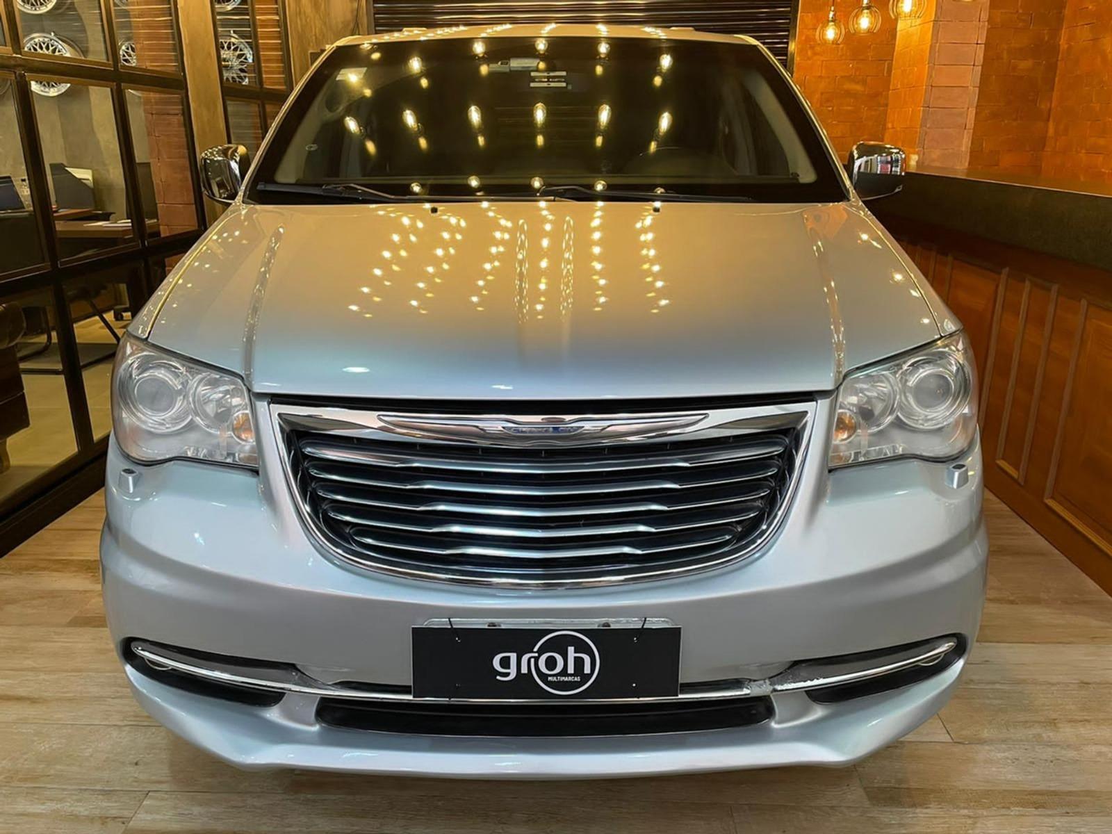 Chrysler Town & Country Prata