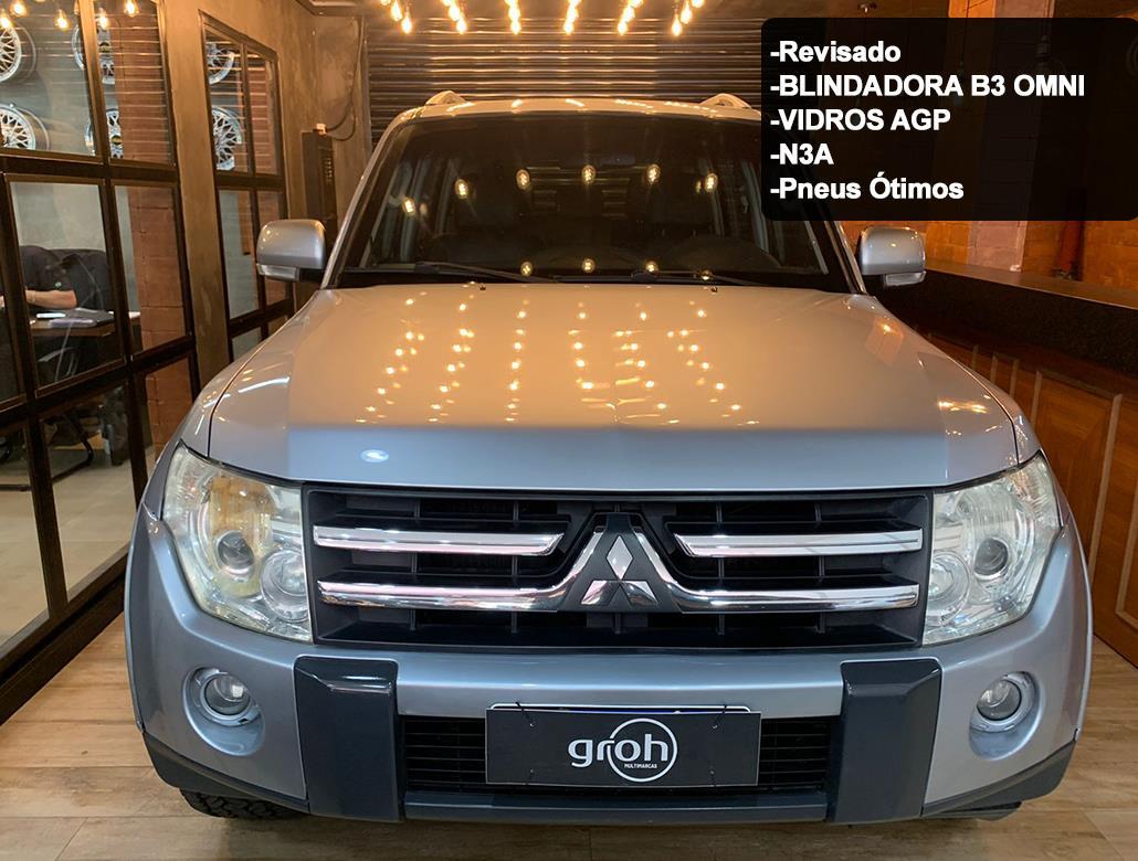 Mitsubishi Pajero Full Prata