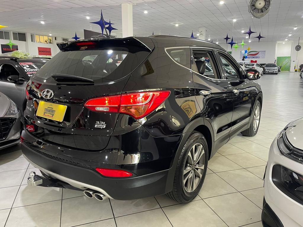 Hyundai Santa Fe Preto
