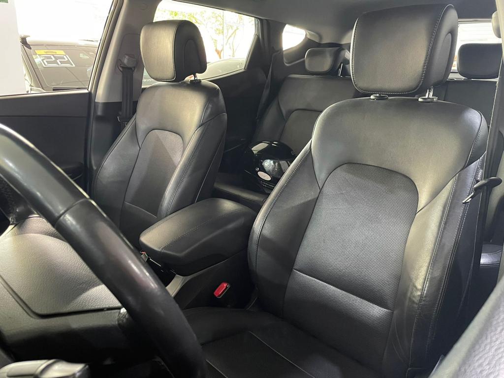 Hyundai Santa Fe Preto