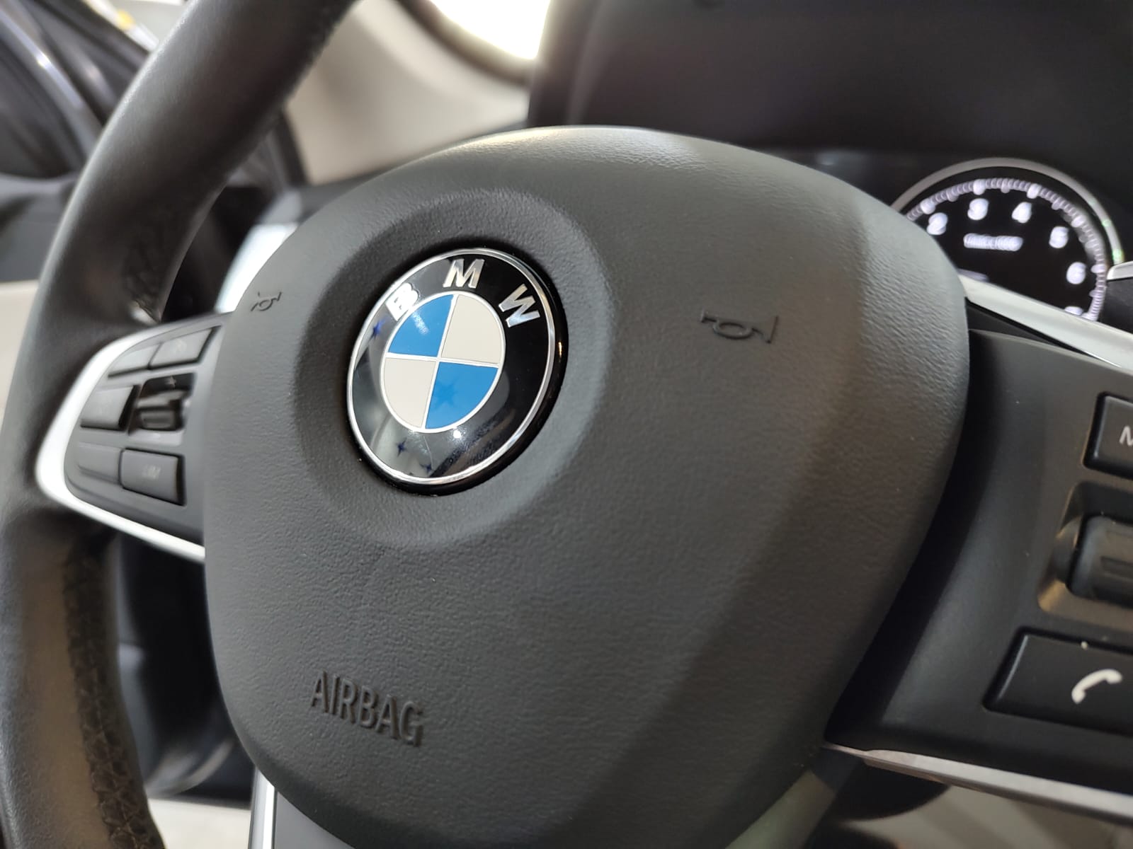 BMW X1 Cinza
