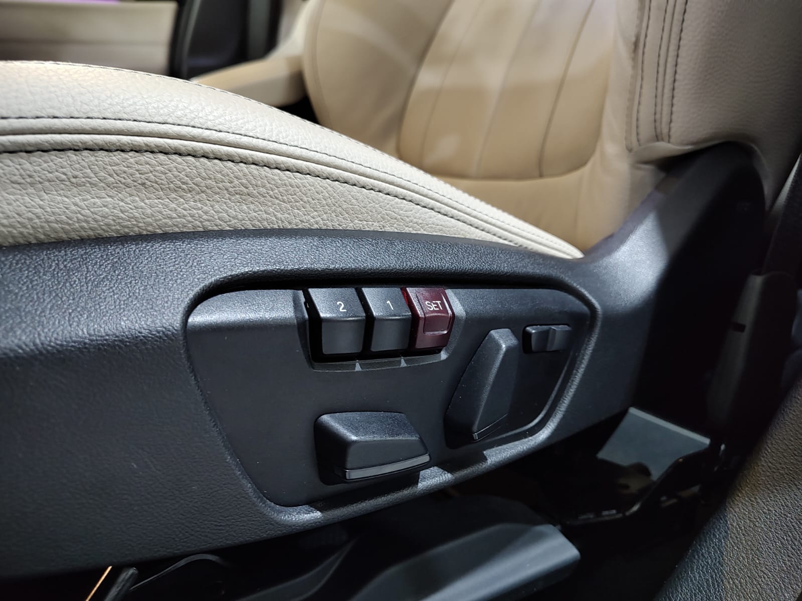 BMW X1 Cinza