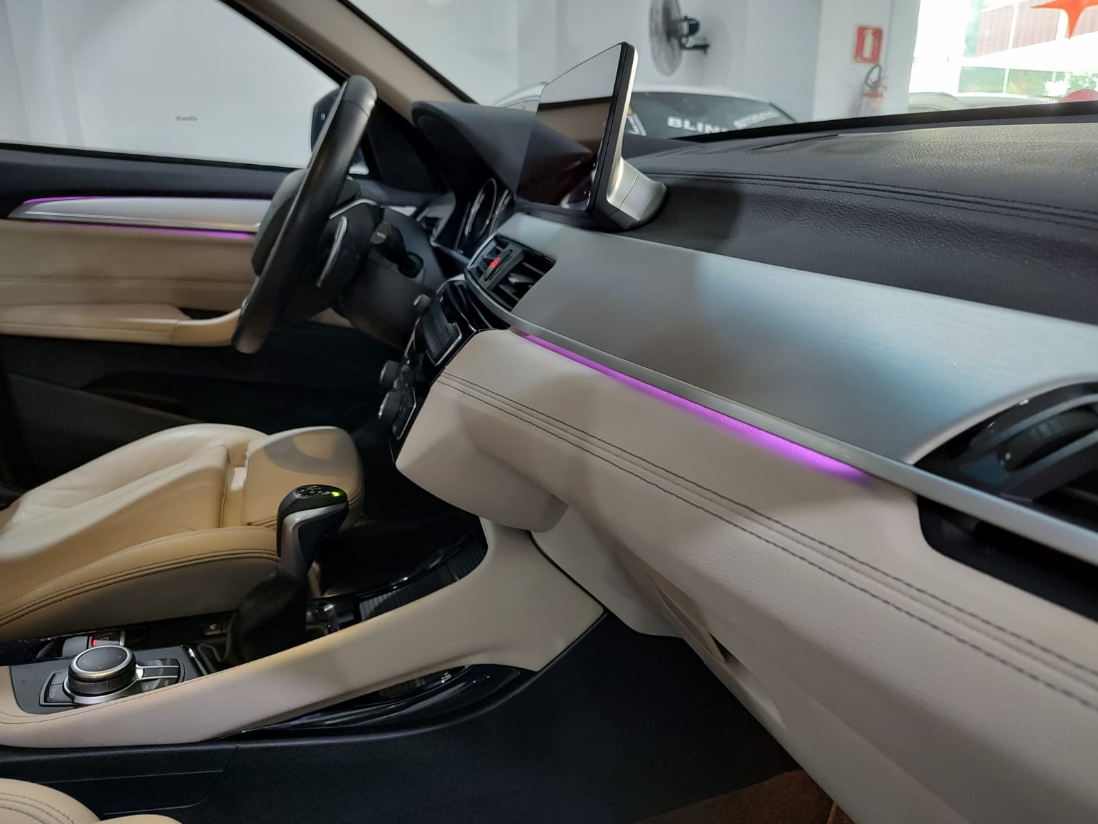 BMW X1 Cinza