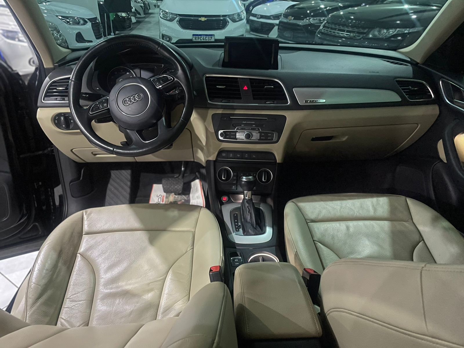 Audi Q3 Preto