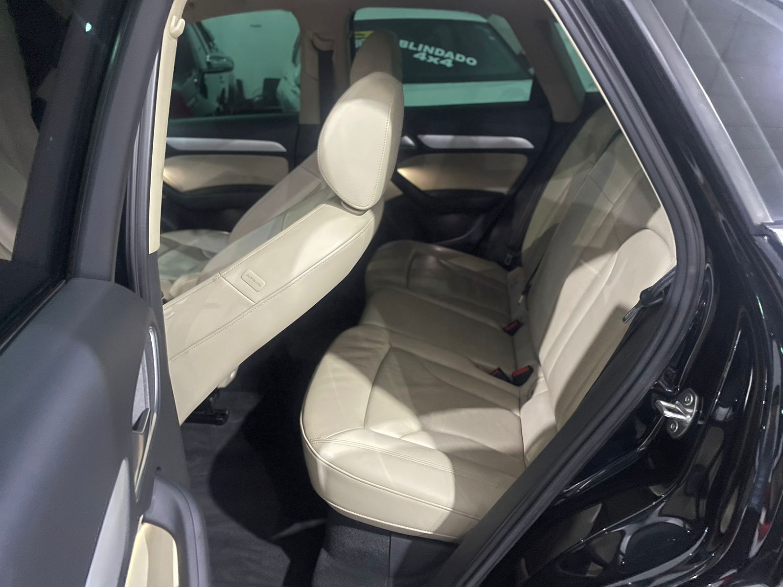 Audi Q3 Preto
