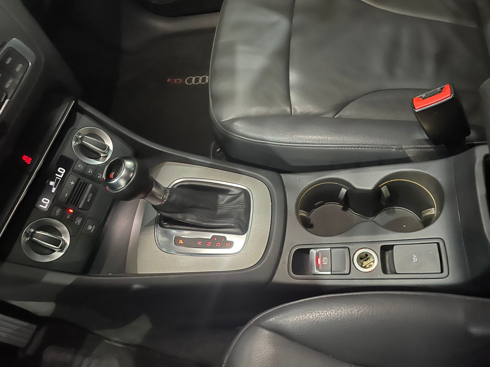 Audi Q3 Preto
