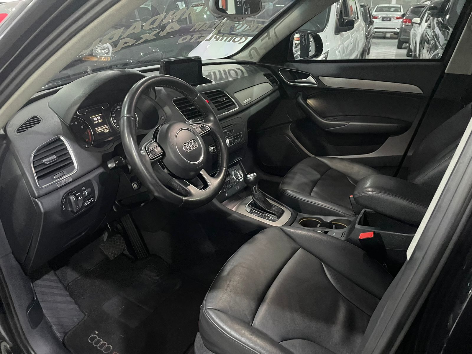 Audi Q3 Preto