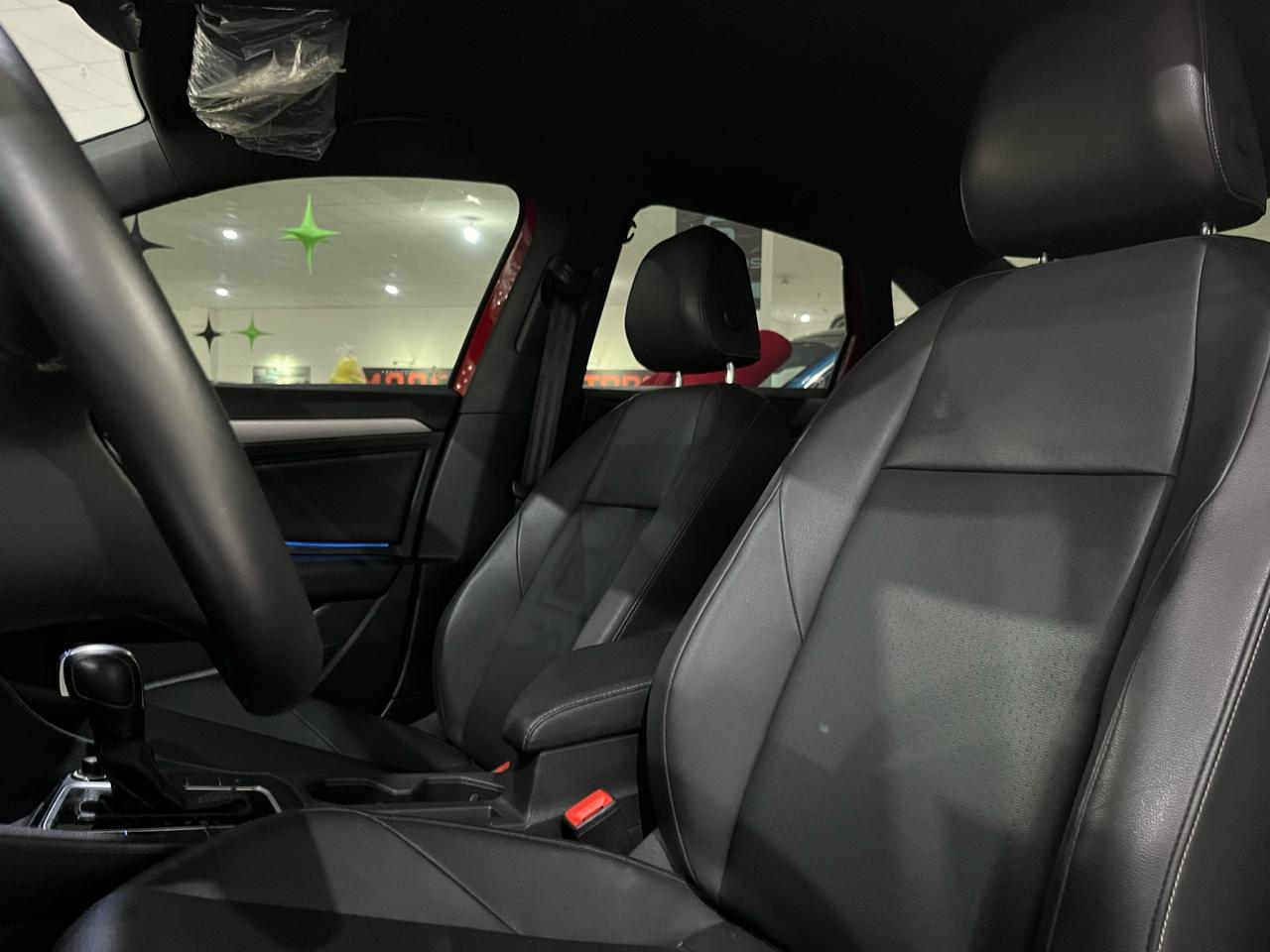 Volkswagen Jetta Vermelho