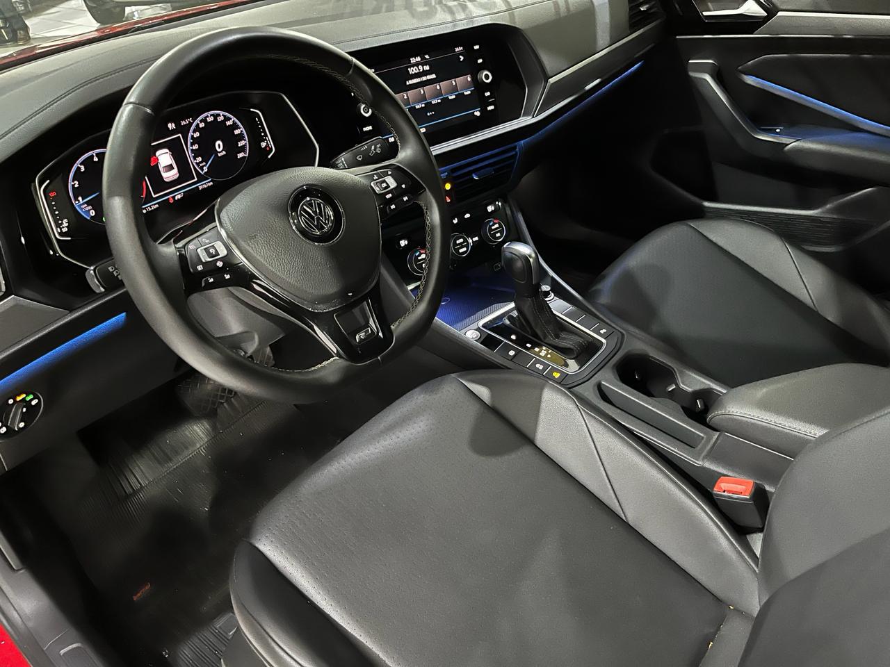 Volkswagen Jetta Vermelho