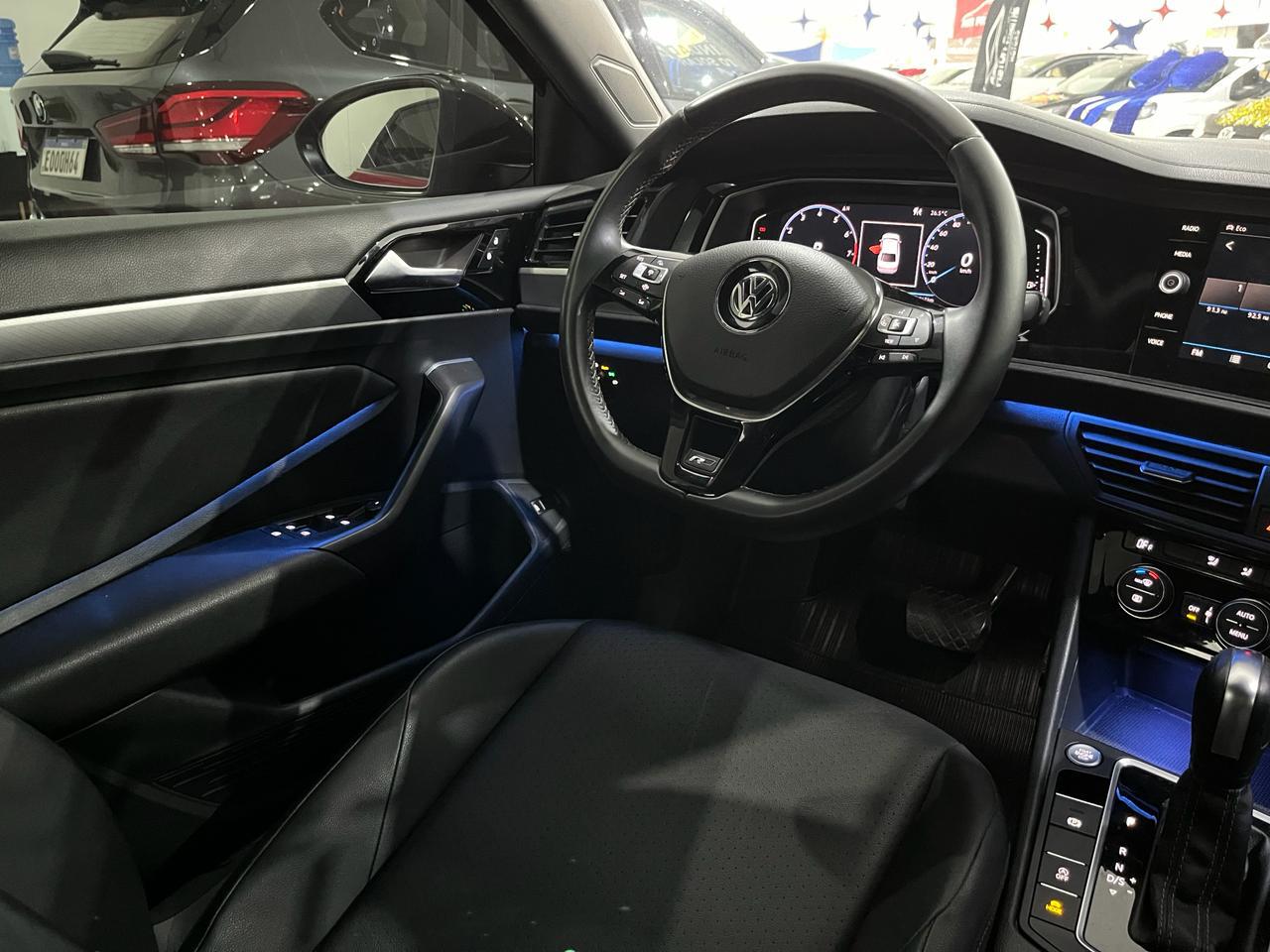 Volkswagen Jetta Vermelho