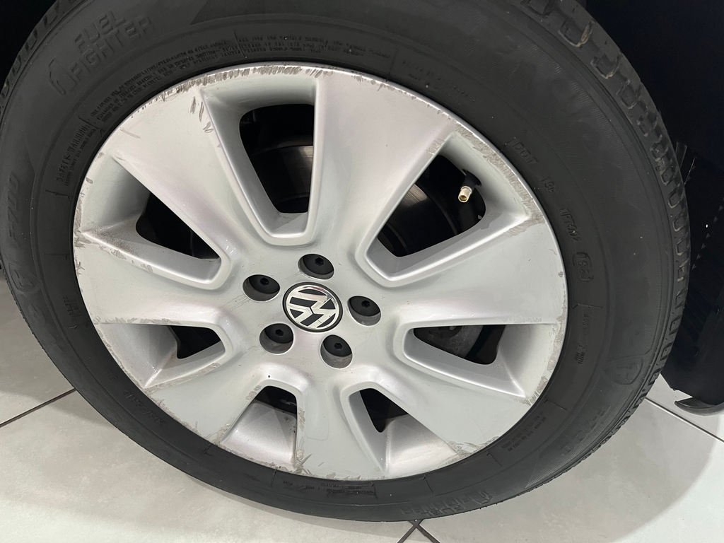 Volkswagen New Beetle Prata