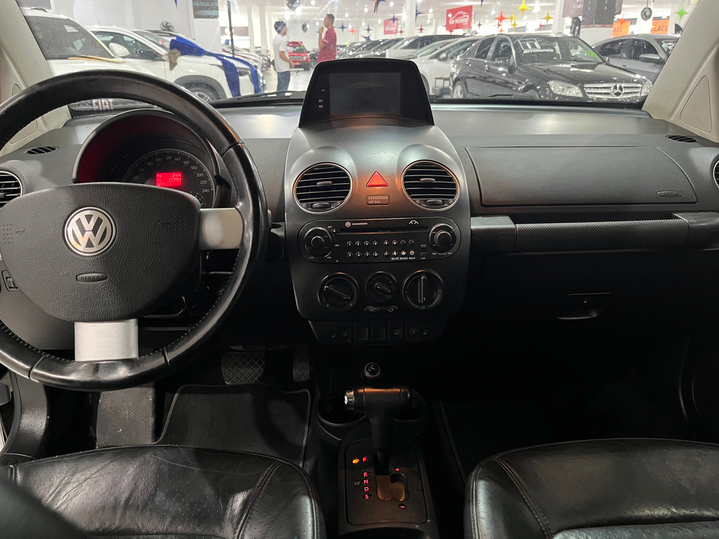Volkswagen New Beetle Prata